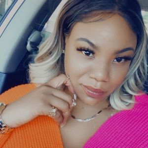 Meet your Posher, Zenina